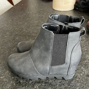 Sorel DUPE wedge boots